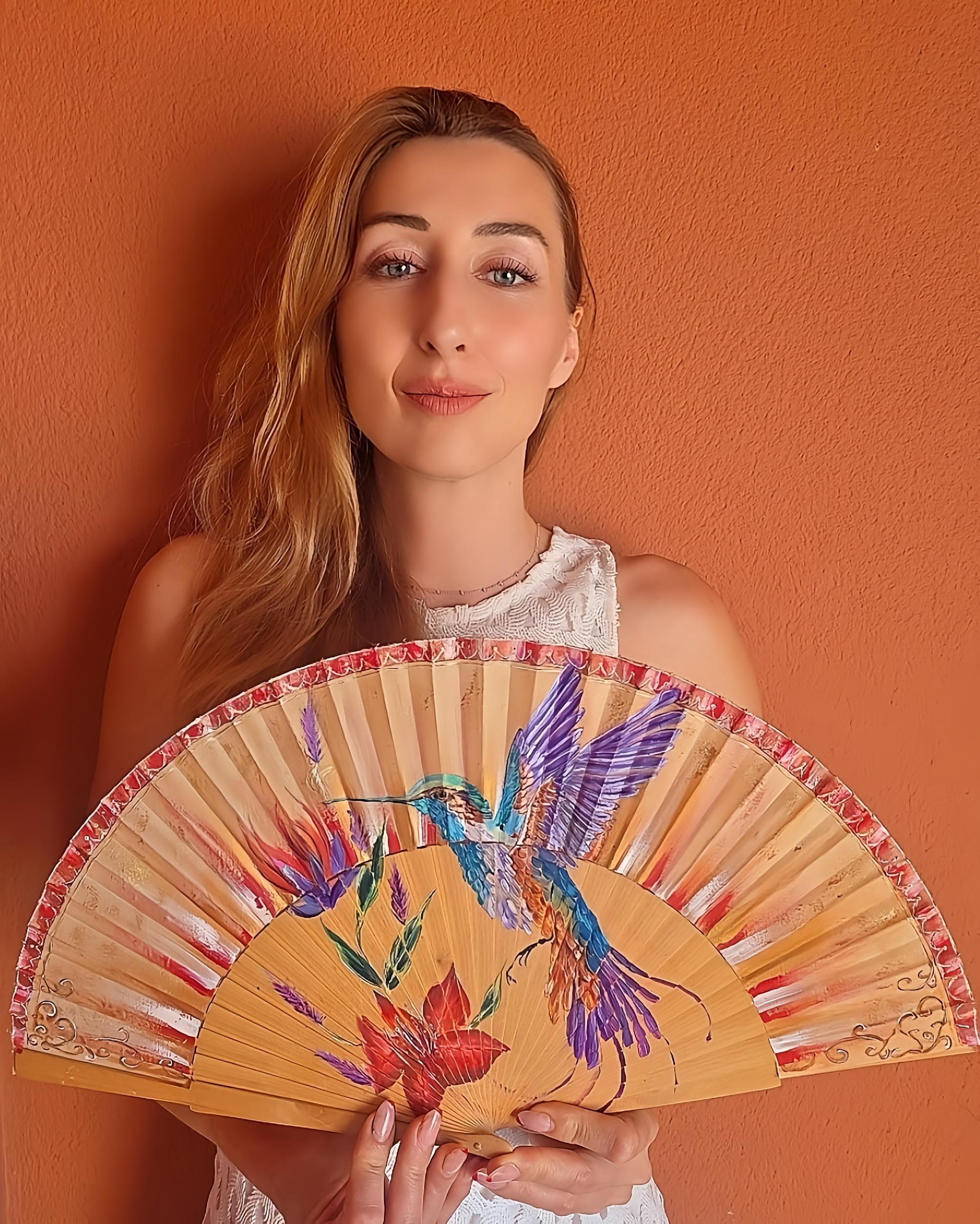 Hand-Painted Hummingbird Folding Fan - Image 5